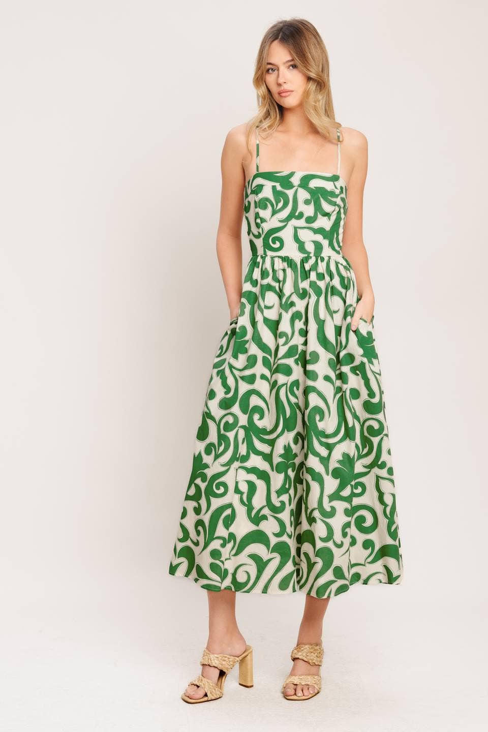 A printed woven midi dress - ID23476