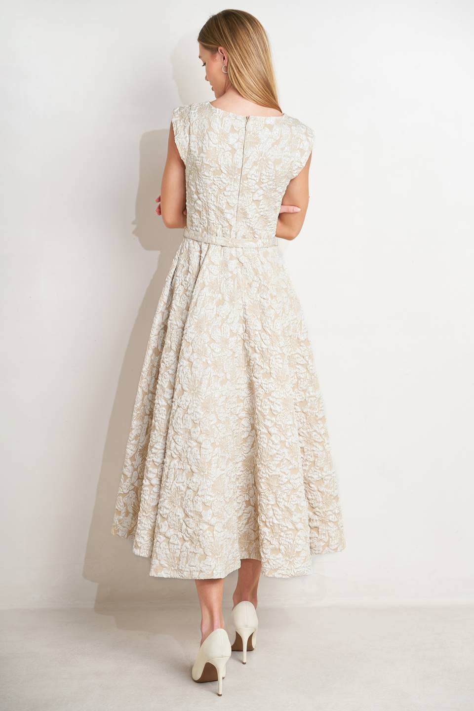 A textured woven midi dress - FD1966