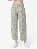 HIGH RISE SIDE SEAMED LEOPARD PRINT BARREL JEANS T7567LPD