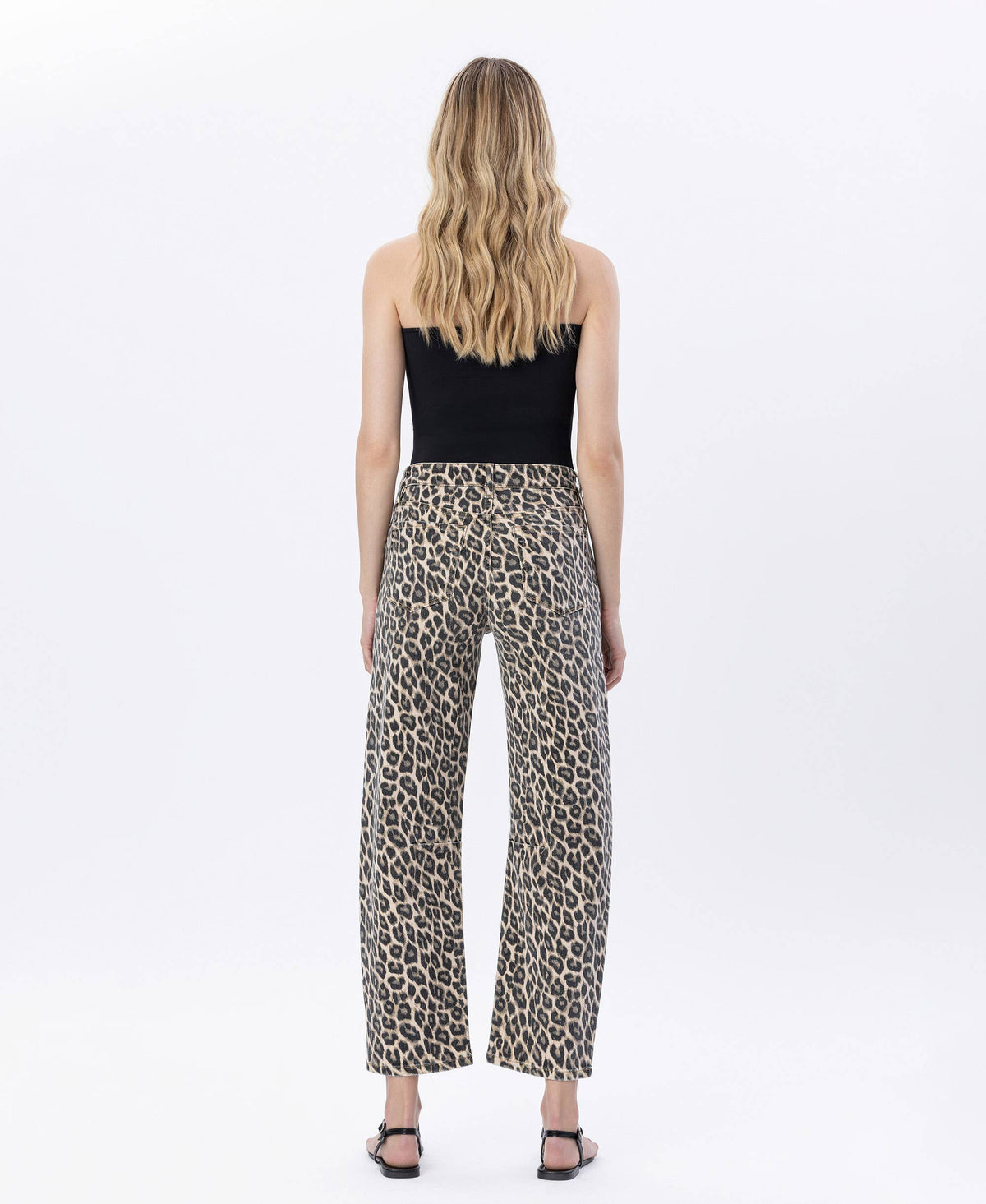 HIGH RISE LEOPARD PRINT BARREL JEANS V3704LPD