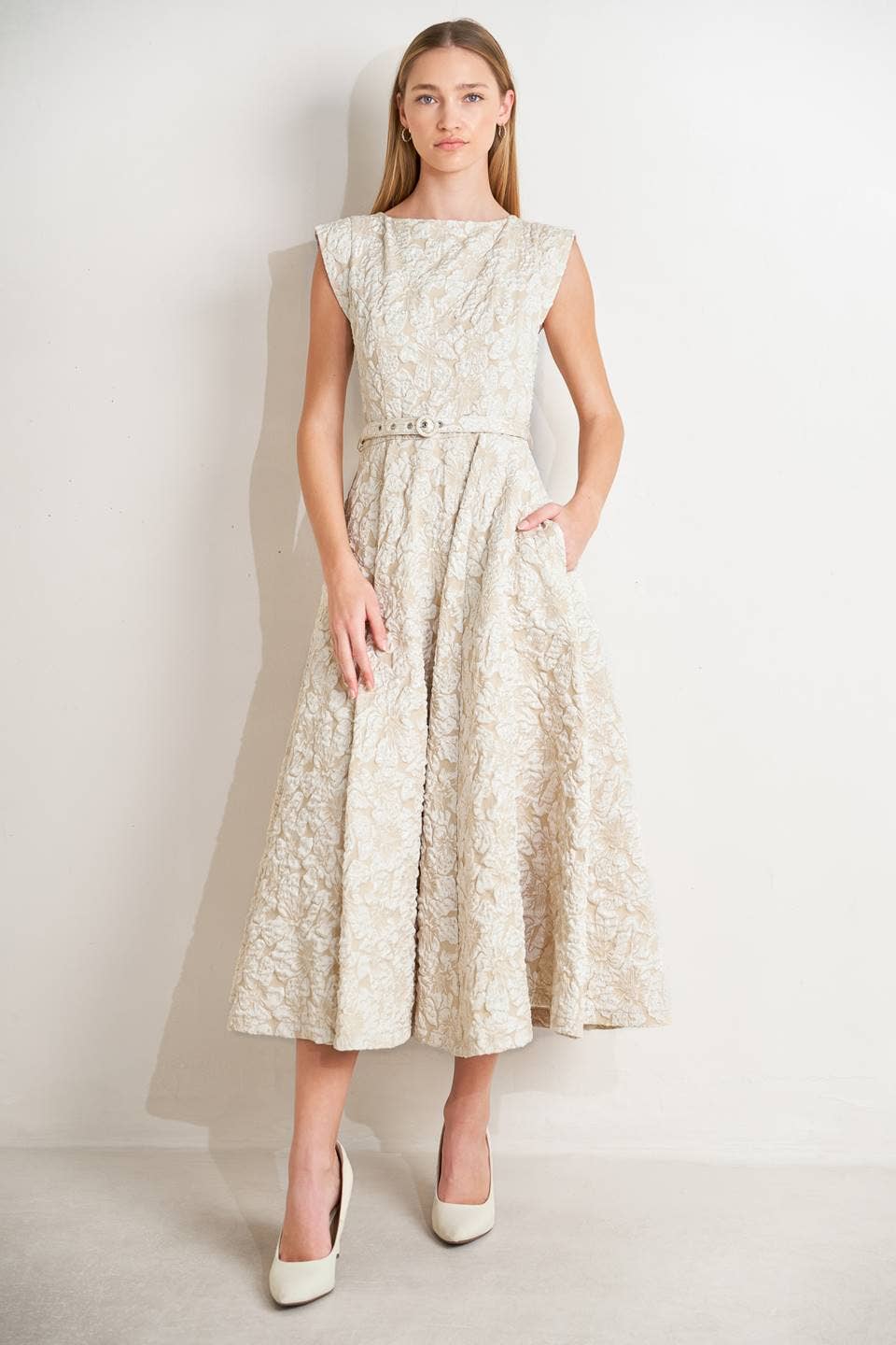 A textured woven midi dress - FD1966