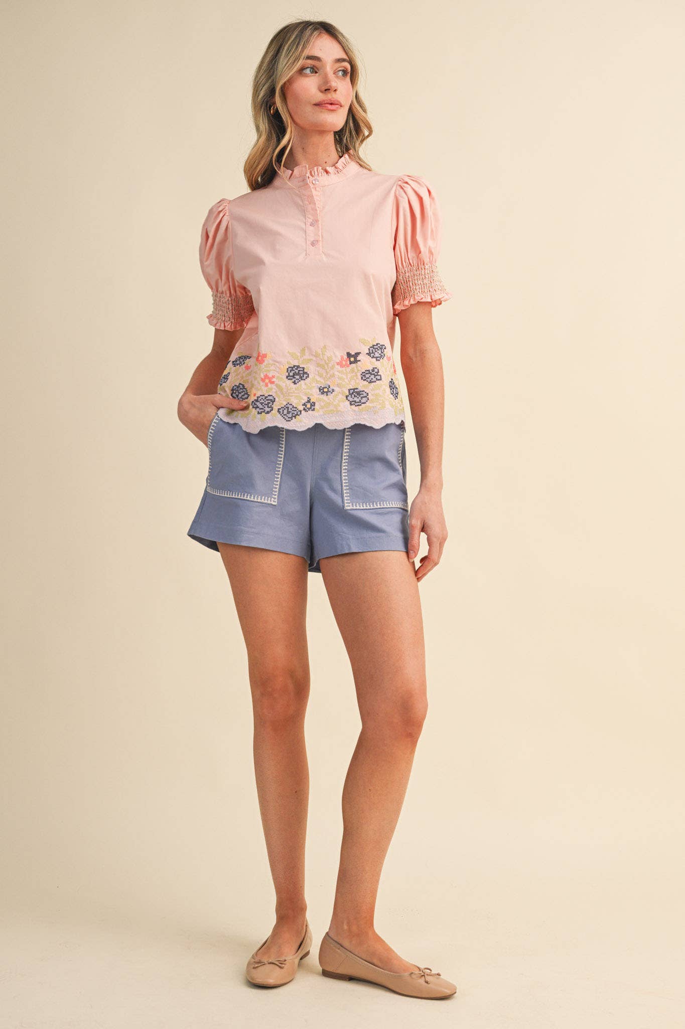 HIGH WAIST SHORTS WITH CONTRAST STITCHING MP4598