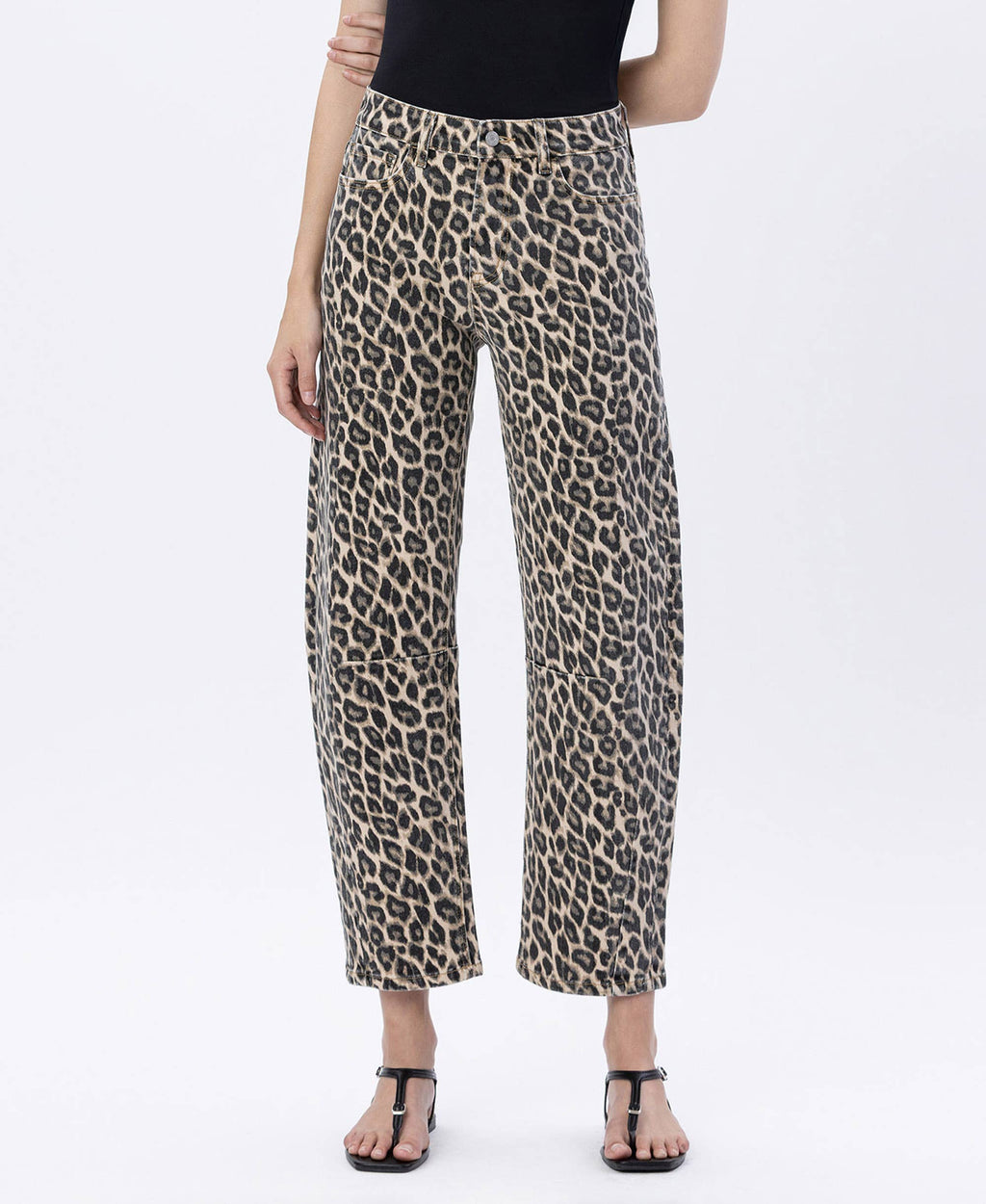 HIGH RISE LEOPARD PRINT BARREL JEANS V3704LPD