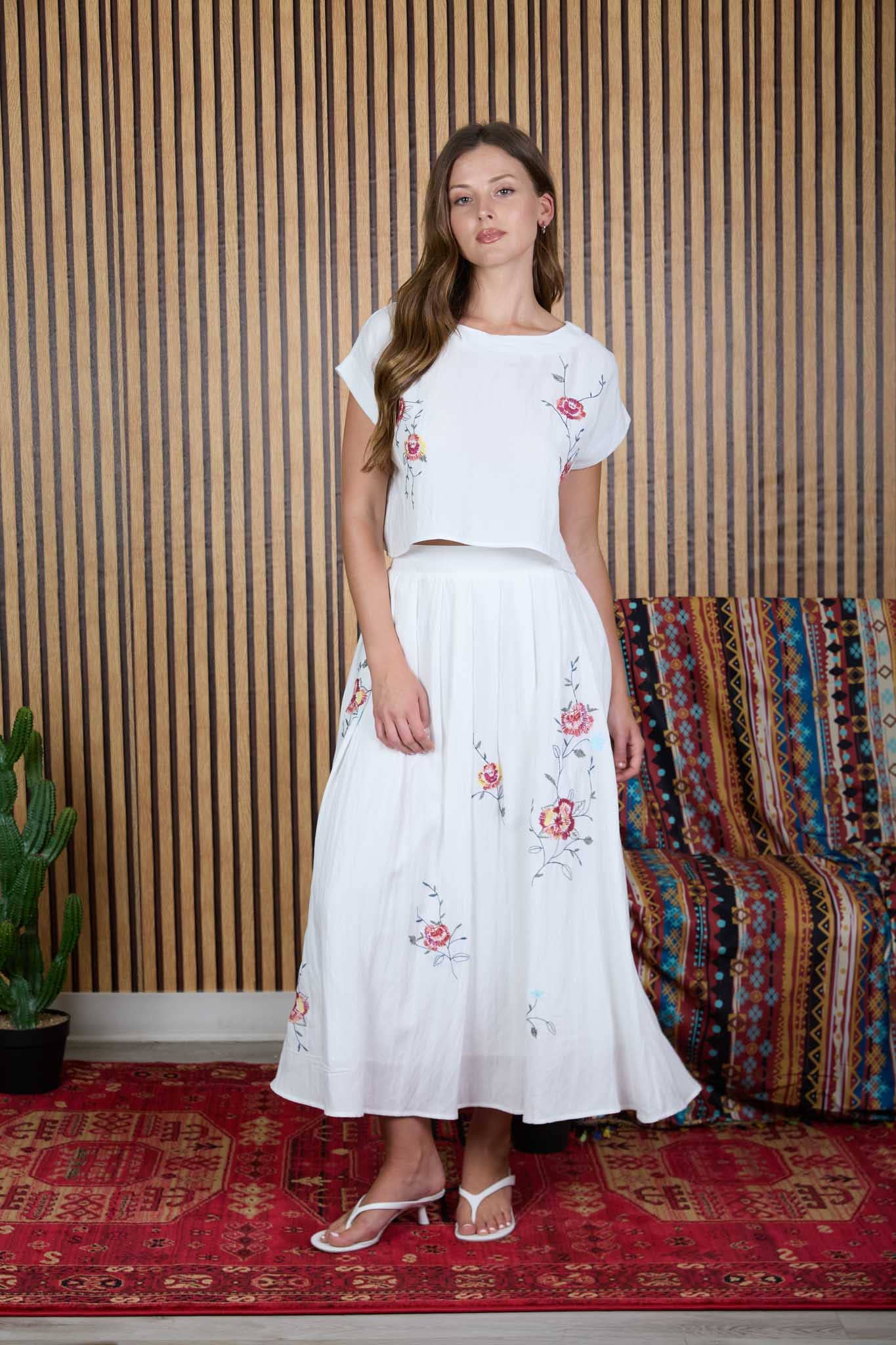 FLORAL EMBROIDERY DETAIL MIDI SKIRT