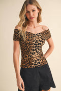 T4146 LEOPARD SHORT SLEEVE CINCHED OFF SHOULDER TOP