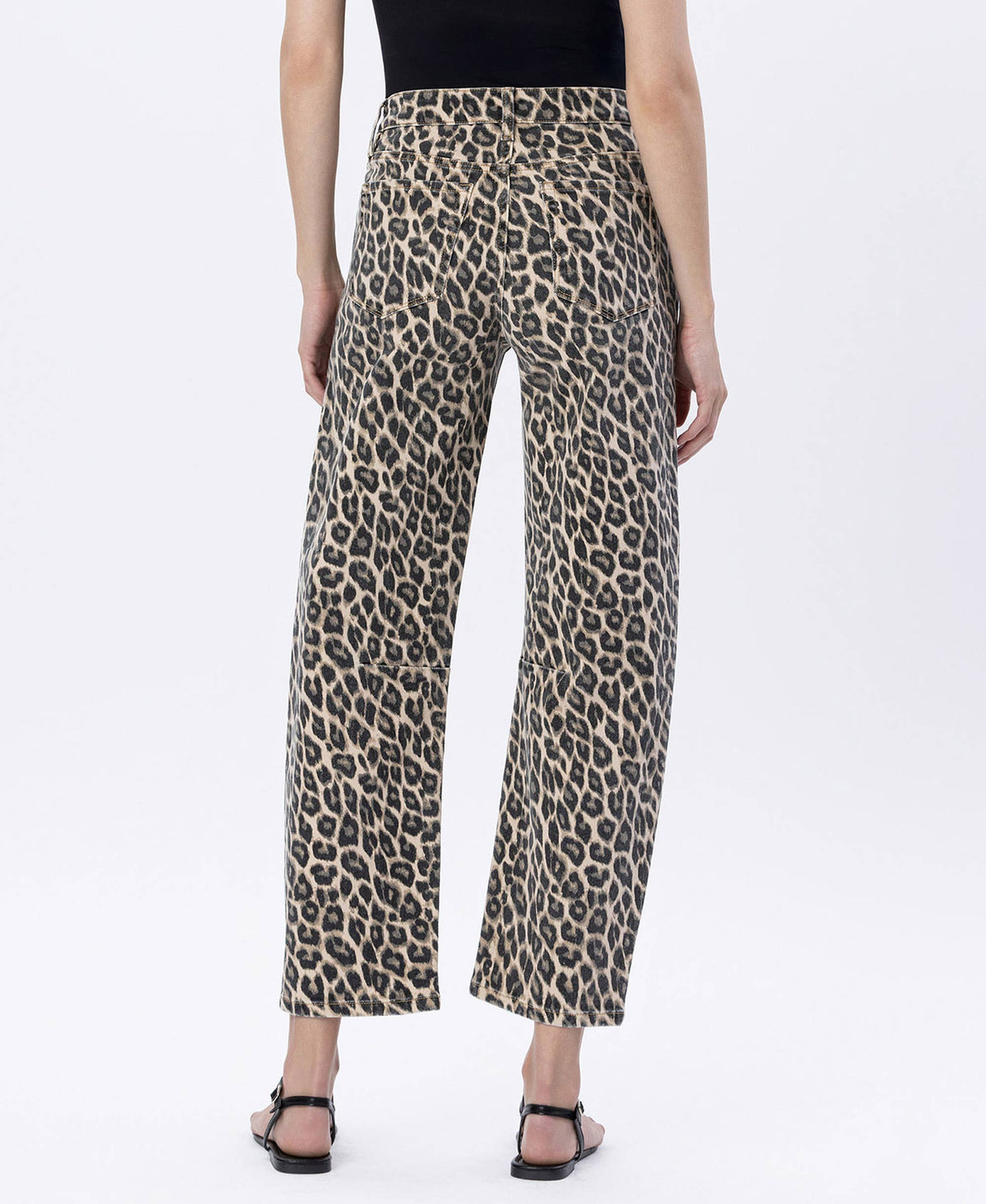 HIGH RISE LEOPARD PRINT BARREL JEANS V3704LPD