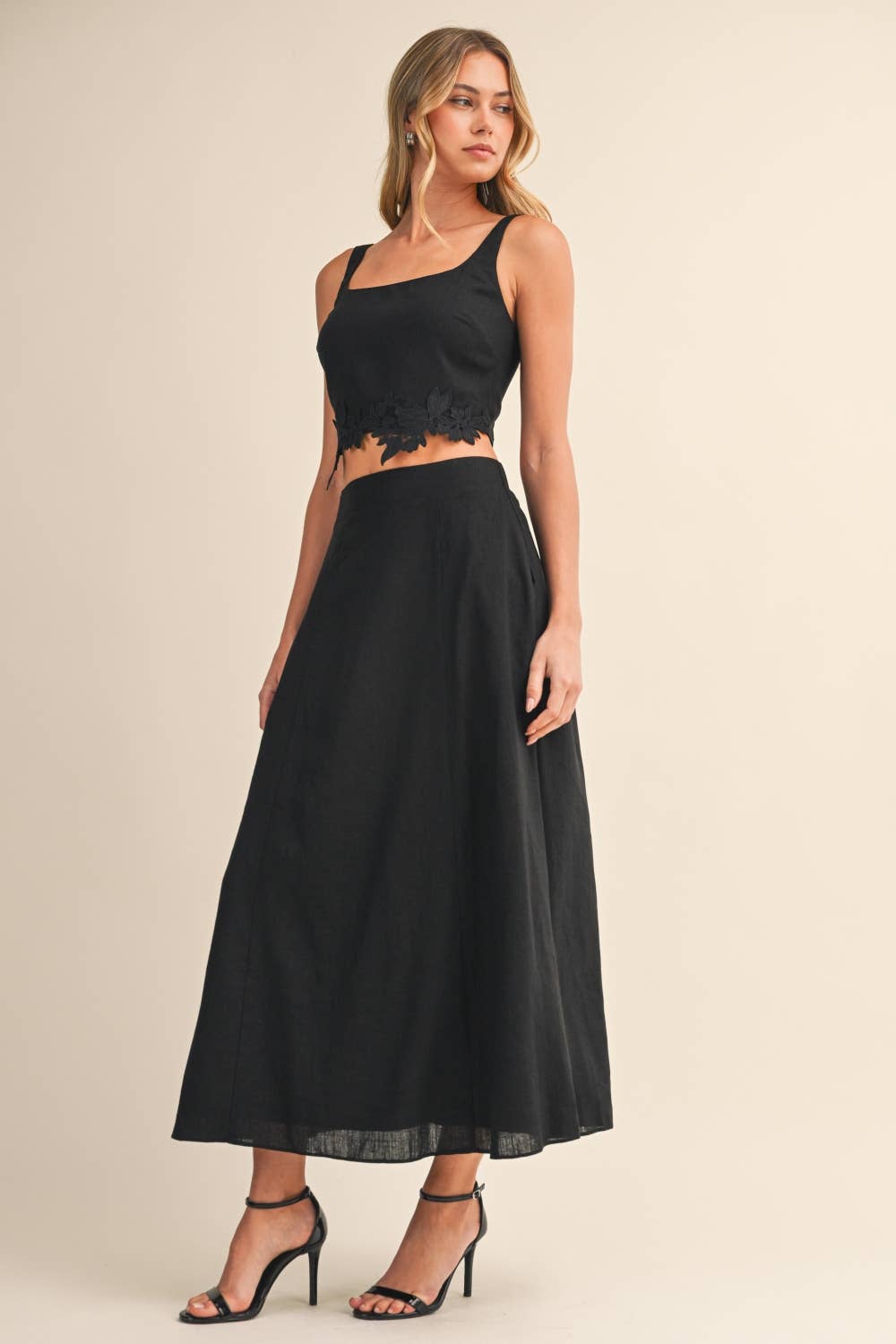 FLOWER EMROIDERED CROP TOP AND MIDI SKIRT