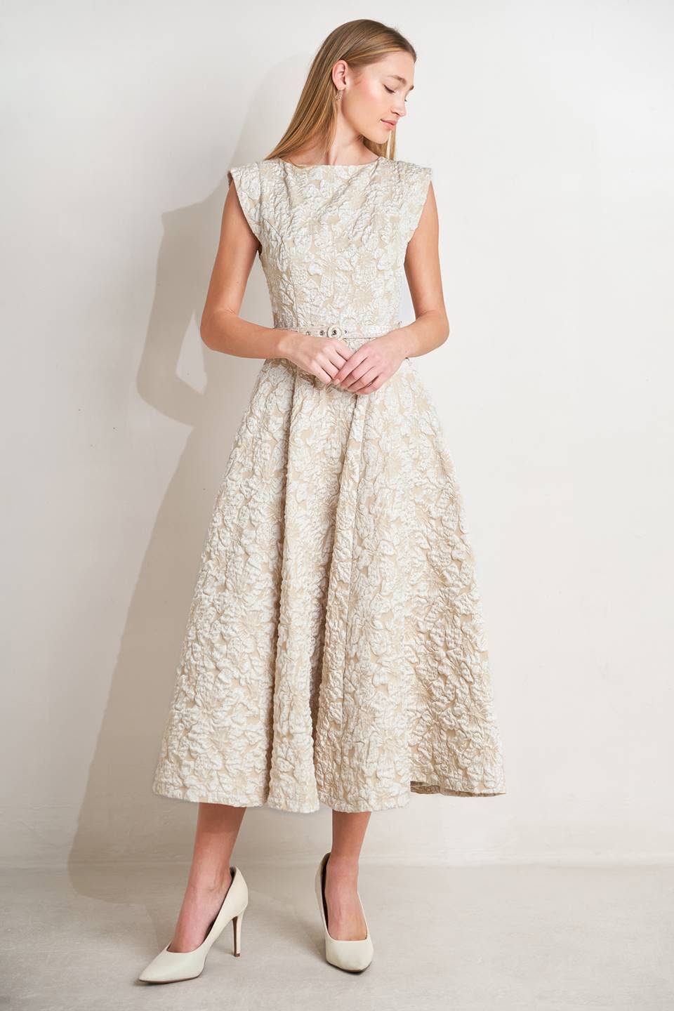 A textured woven midi dress - FD1966