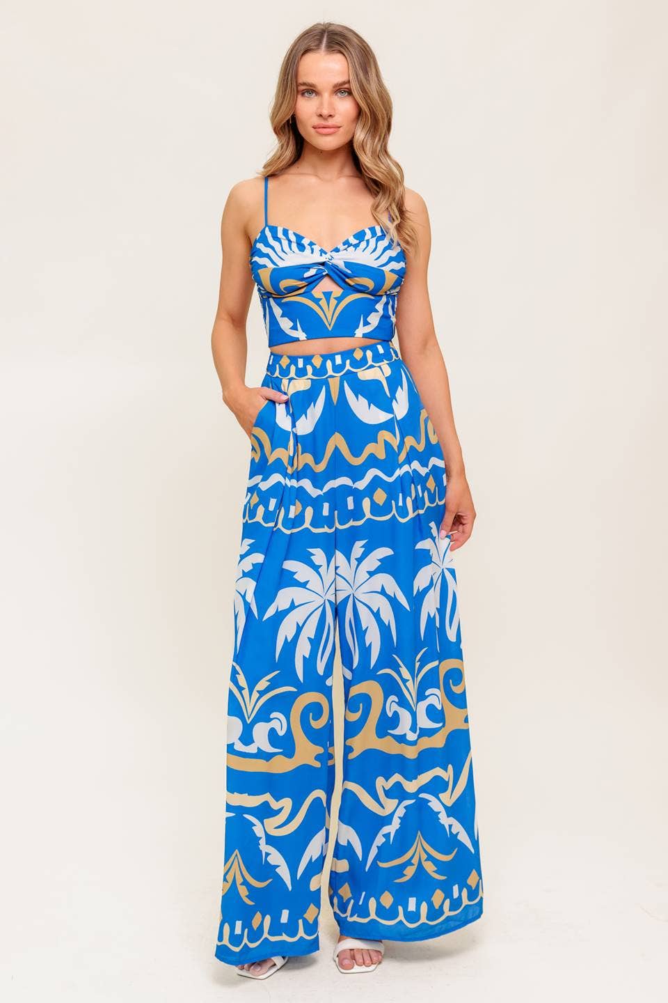 A printed woven crop top and pant set - IT13655-SET