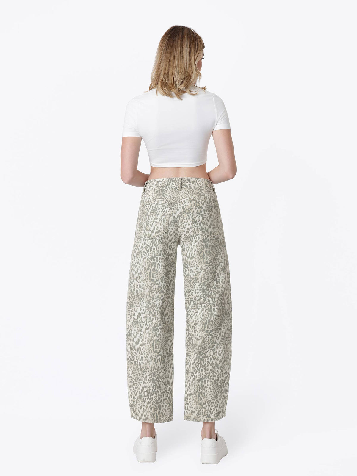 HIGH RISE SIDE SEAMED LEOPARD PRINT BARREL JEANS T7567LPD