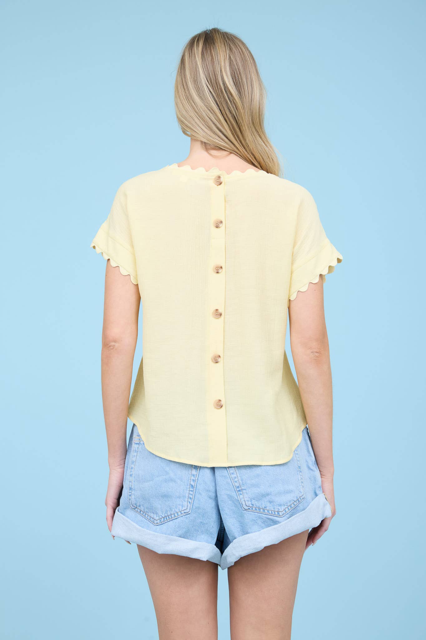 SCALLOP TRIM CUT-OUT SHORT SLEEVE BLOUSE