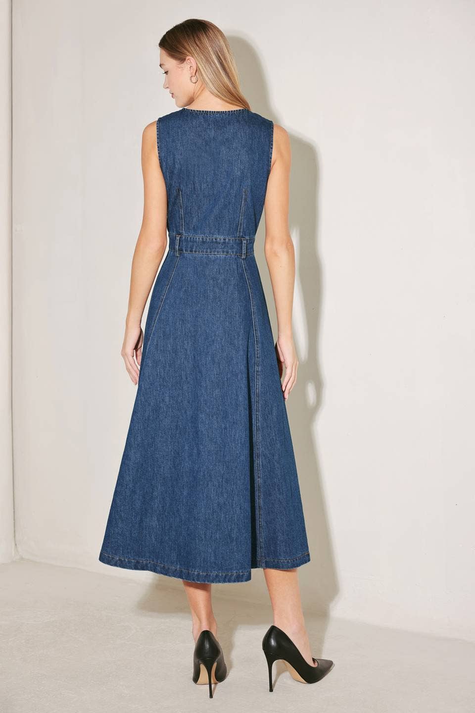A washed denim midi dress - FD2047