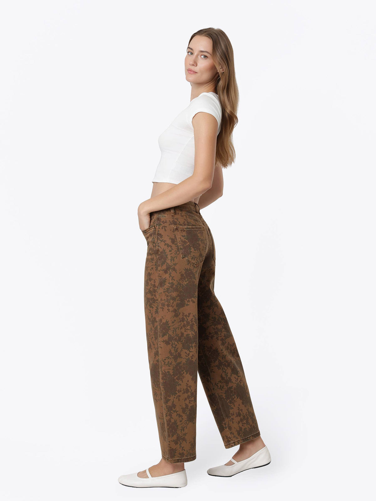 HIGH RISE BROWN FLORAL PRINT BARREL JEANS T7587BRN